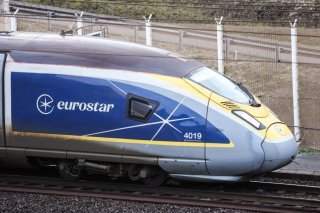 Les gens sont encouragés à prendre l'avion pour voyager en Europe, même lorsqu'il existe une liaison ferroviaire raisonnable, dénonce Greenpeace dans une étude. (photo symbolique) KEYSTONE/EPA/TERESA SUAREZ
